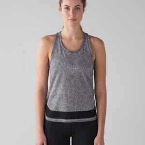 Lululemon Smooth Stride Tank Sea Spray Alpine White Dark Chrome Size 8 PTP 16"